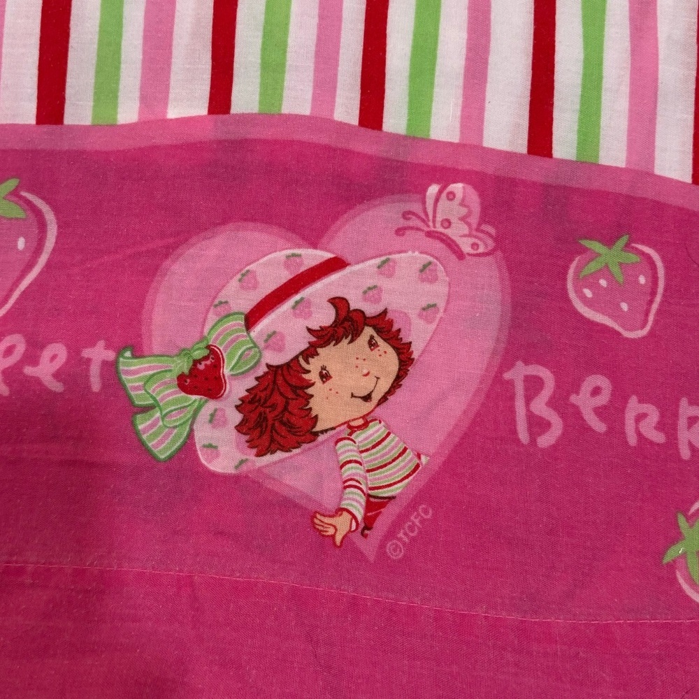 Strawberry Shortcake Twin Size Flat Sheet Vintage Y2K - Picture 3 of 3